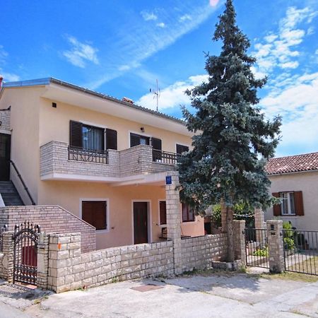 Luis Medulin Exterior foto